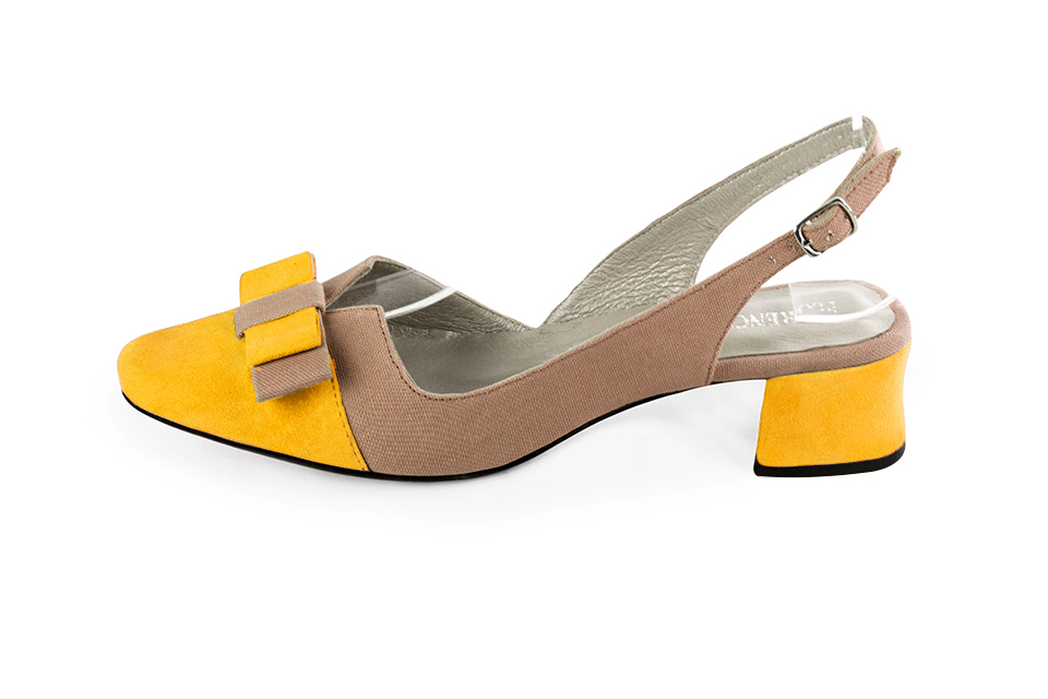 Women's yellow and biscuit beige elegant slingback heels, with a bow on the front. Round toe. Low flare heels - Profile view